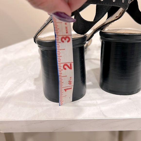 🔥Adrienne Vittadini Black Strappy Women's Sandals🔥 - Picture 5 of 5